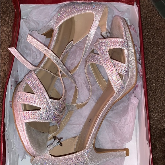 Iridescent Heels - Picture 2 of 3